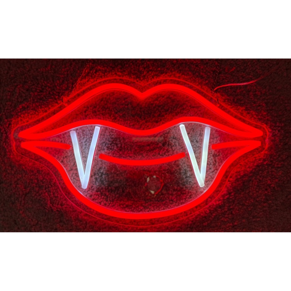 GEMMY  LED Halloween Neon Vampire Lips Fangs Light Up SIGN 15" WIDE AWESOME!